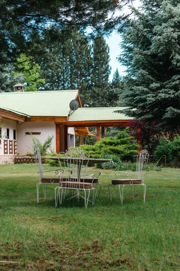 Estancia Quillen Lodge - Hosteria Aluminé Exteriör bild